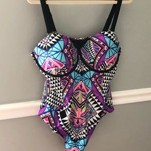 Size 18 38 C/D - Bathing-suite!!